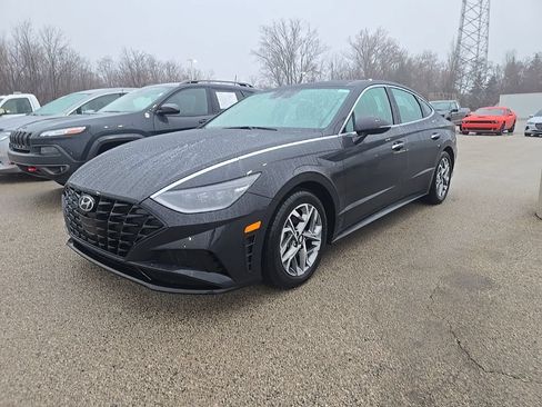 Used 2023 Hyundai Sonata SEL w/ Convenience Package FWD image 1