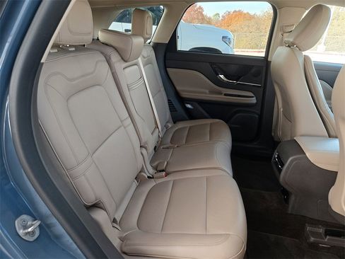 Used 2023 Lincoln Corsair Standard w/ Equipment Group 101A image 30