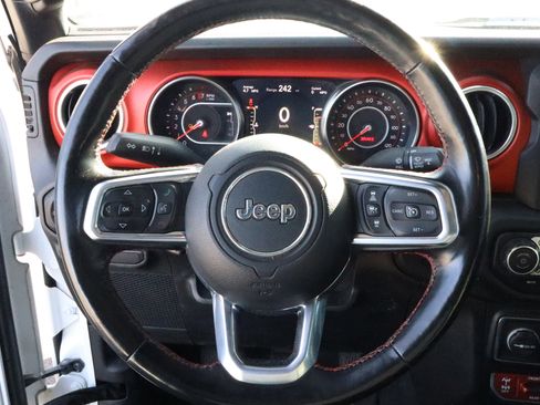 Used 2020 Jeep Gladiator Rubicon image 16