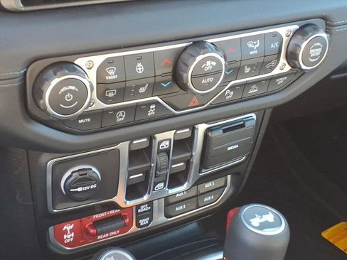 New 2026 Jeep Wrangler Unlimited Rubicon image 25