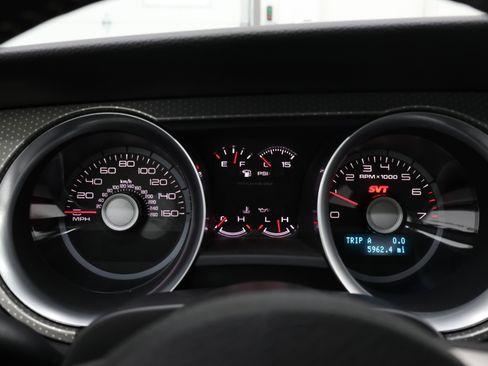 Used 2011 Ford Mustang Shelby GT500 w/ SVT Performance Pkg RWD image 10