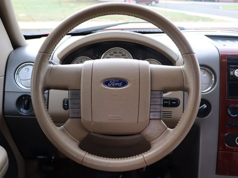 Used 2007 Ford F150 Lariat AWD/4WD image 19