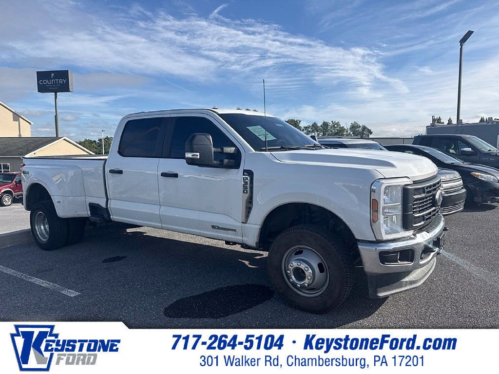 Used 2024 Ford F350 XL AWD/4WD image 1