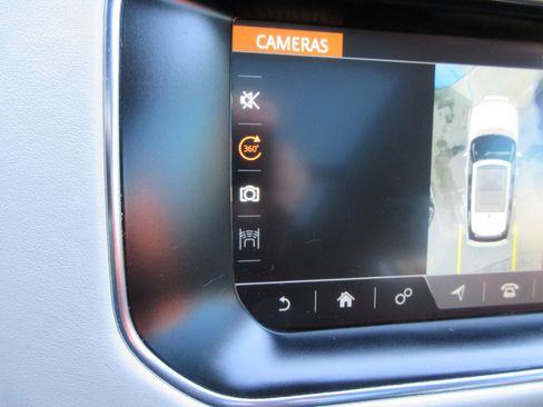 Used 2017 Land Rover Range Rover Supercharged image 75