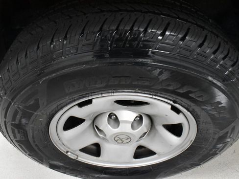 Certified 2023 Toyota Tacoma SR image 9