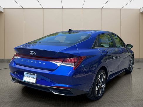 Certified 2023 Hyundai Elantra SEL w/ Convenience Package FWD image 5