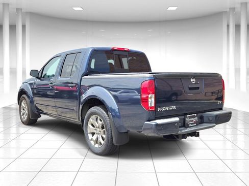 Used 2020 Nissan Frontier SV RWD image 5