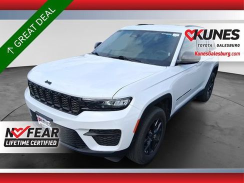 Used 2025 Jeep Grand Cherokee Altitude AWD/4WD image 1