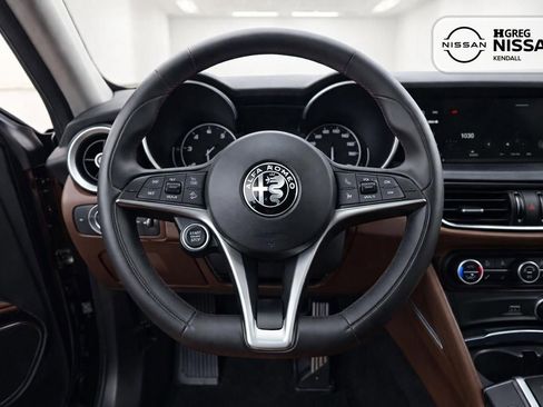 Used 2020 Alfa Romeo Stelvio AWD w/ Cold Weather Package image 8