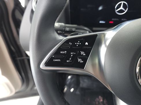 Certified 2026 Mercedes-Benz GLA 250 4MATIC image 11