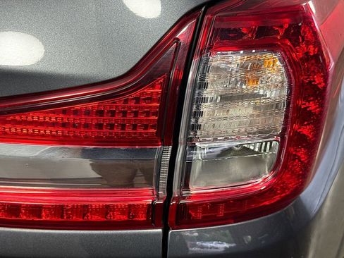 Used 2019 Subaru Ascent Limited AWD/4WD image 31