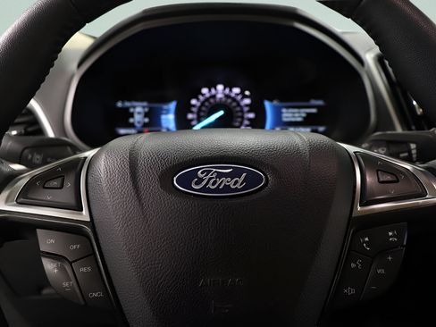 Used 2023 Ford Edge SEL w/ Convenience Package AWD/4WD image 11