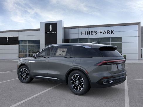 New 2025 Lincoln Nautilus Premier w/ Equipment Group 102A image 4