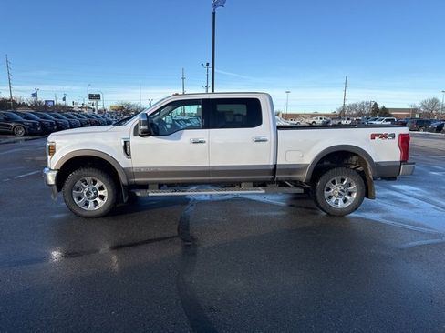 Used 2018 Ford F350 Lariat w/ Lariat Ultimate Package image 5