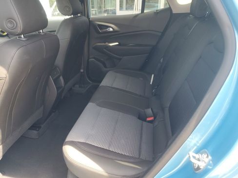 Used 2025 Chevrolet Trax LT w/ Driver Confidence Package image 13