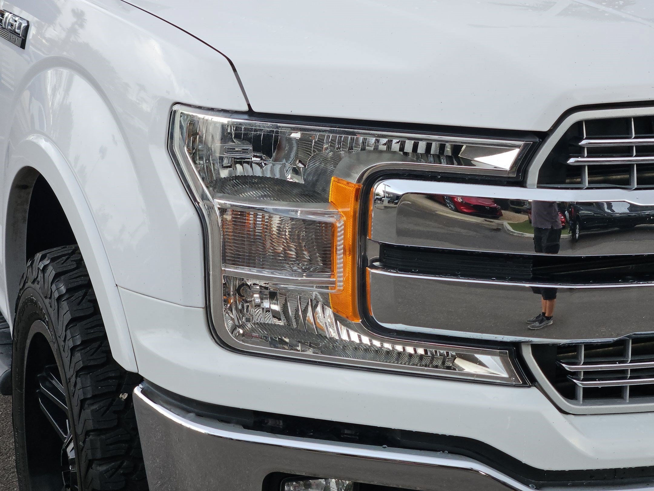 Used 2019 Ford F150 Lariat AWD/4WD image 10