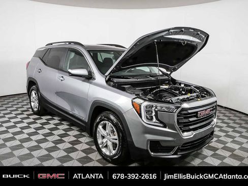 Used 2024 GMC Terrain SLE w/ Driver Convenience Package FWD image 33