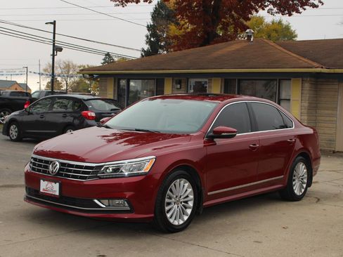 Used 2017 Volkswagen Passat 1.8T SE FWD image 5