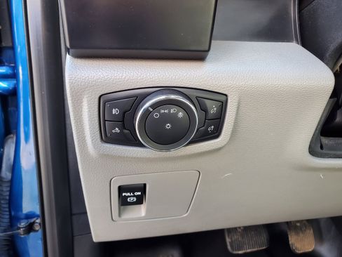 Used 2018 Ford F150 XL w/ Equipment Group 101A Mid RWD image 9