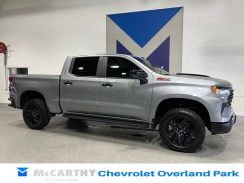 Used 2024 Chevrolet Silverado 1500 LT Trail Boss w/ Convenience Package II AWD/4WD image 3