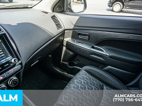 Used 2025 Mitsubishi Outlander Sport AWD image 44