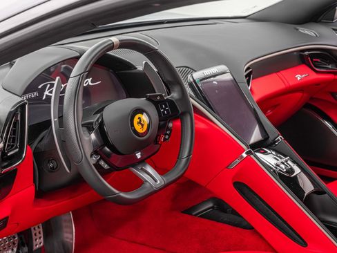 Certified 2024 Ferrari Roma image 4