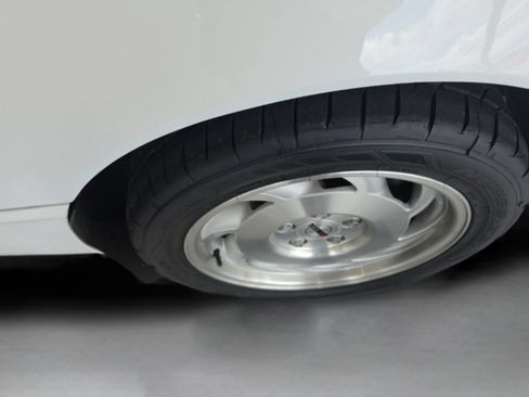Used 1994 Chevrolet Corvette Convertible RWD image 33