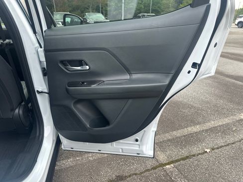 New 2026 Nissan Kicks SV image 16