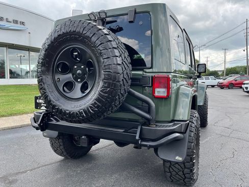 Used 2014 Jeep Wrangler Unlimited Rubicon w/ Connectivity Group AWD/4WD image 71