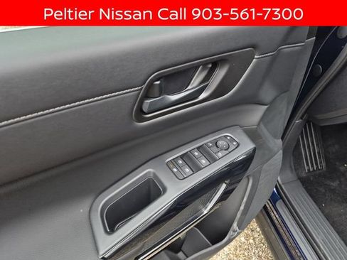 New 2026 Nissan Pathfinder SV FWD image 10