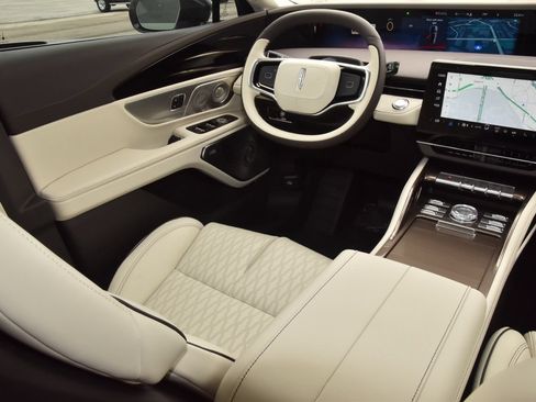 New 2026 Lincoln Nautilus Black Label AWD/4WD image 15