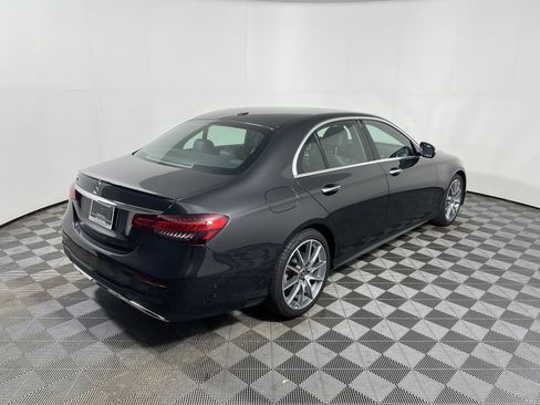 Used 2022 Mercedes-Benz E 350 Sedan image 5