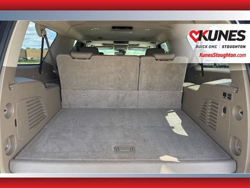 Used 2019 Chevrolet Suburban LT AWD/4WD image 21