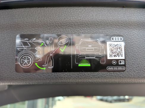 Certified 2025 Audi Q3 2.0T Premium w/ Convenience Package image 42