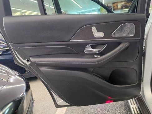 Used 2020 Mercedes-Benz GLS 450 4MATIC image 35