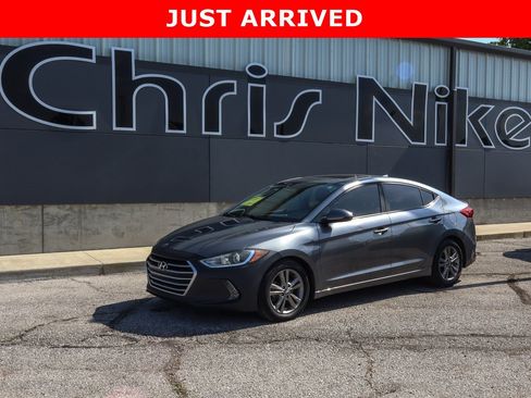 Used 2018 Hyundai Elantra Value Edition FWD image 1