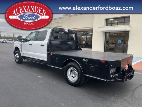 New 2026 Ford F350 XL w/ XL Chrome Package image 2