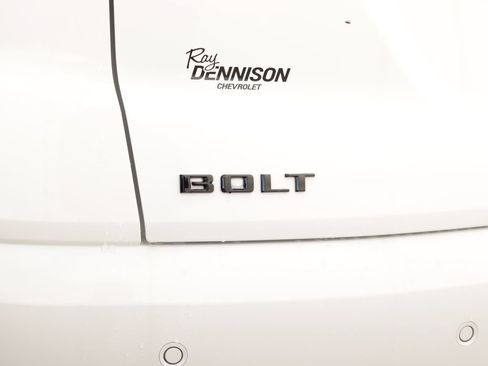 Used 2027 Chevrolet Bolt LT w/ Comfort Package FWD image 32