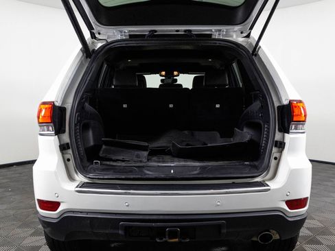 Used 2022 Jeep Grand Cherokee Limited image 34