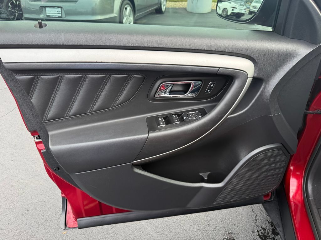 Used 2014 Ford Taurus SEL w/ Equipment Group 201A FWD image 11
