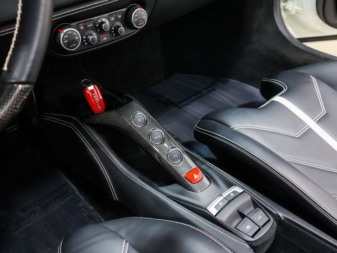 Used 2017 Ferrari 488 Spider RWD image 60
