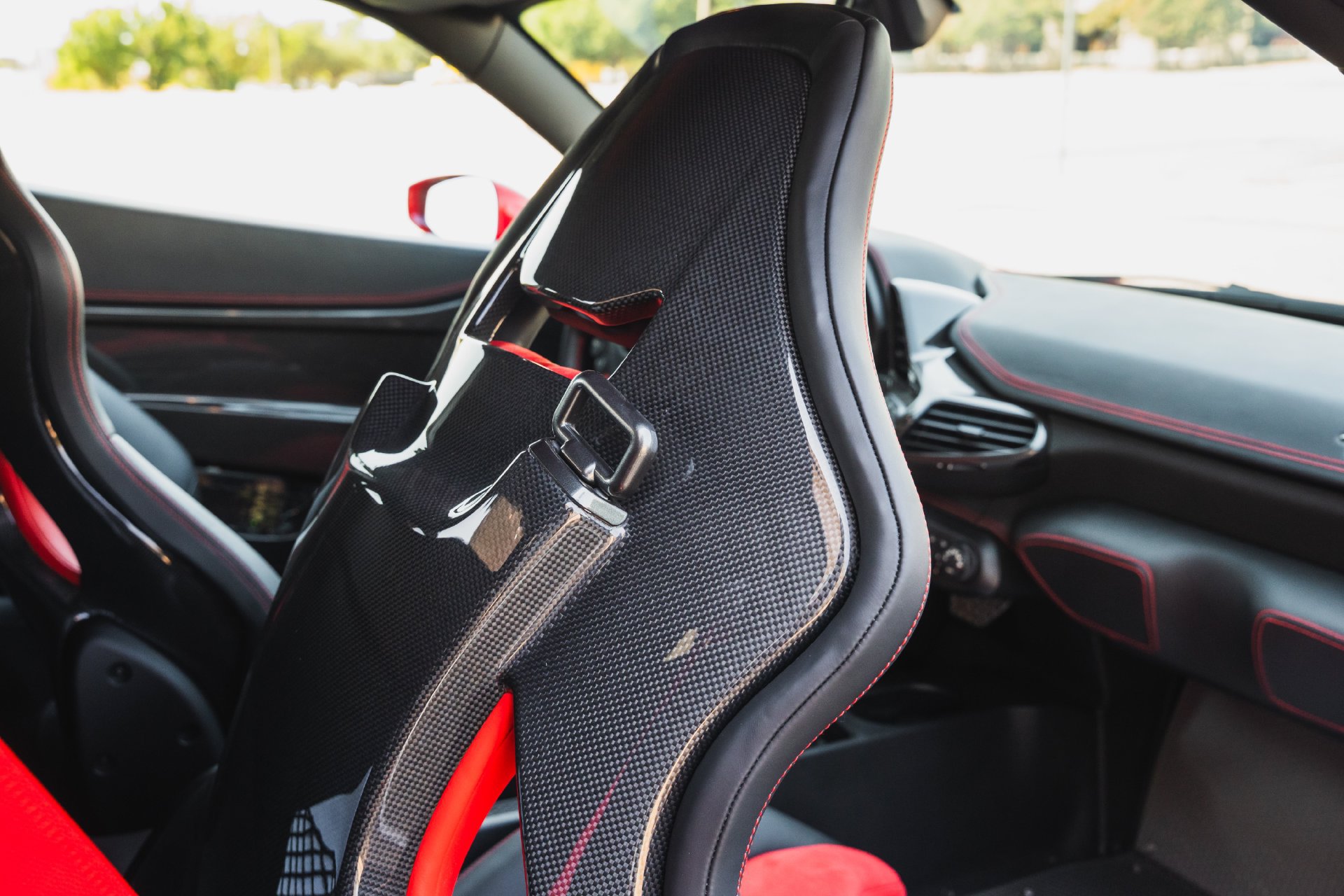 Used 2015 Ferrari 458 Speciale Coupe RWD image 69