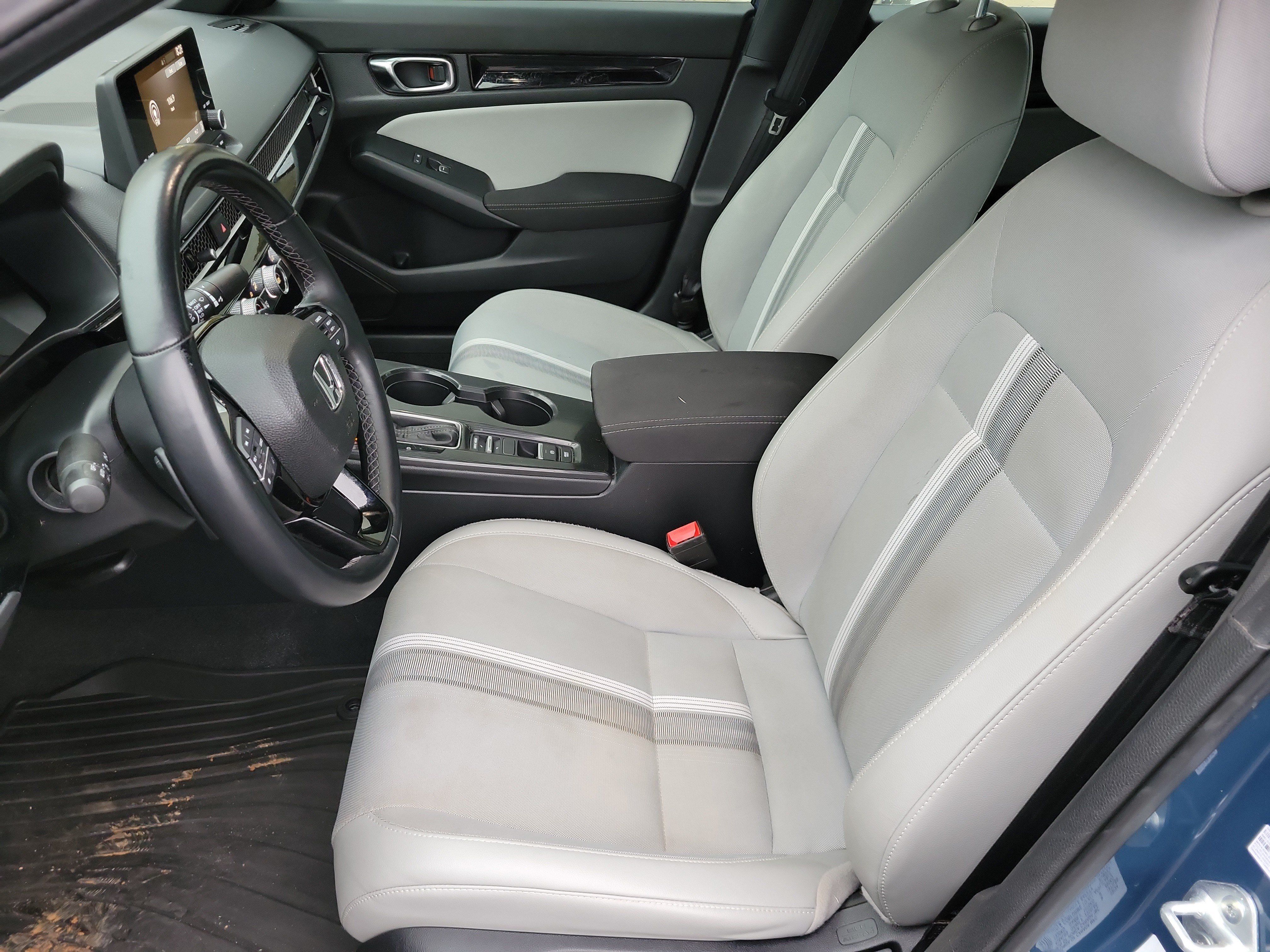 Used 2025 Honda Civic Sport image 9