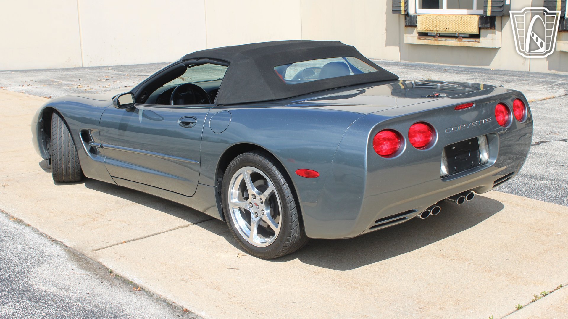Used 2004 Chevrolet Corvette Convertible w/ Preferred Equipment Group RWD image 26