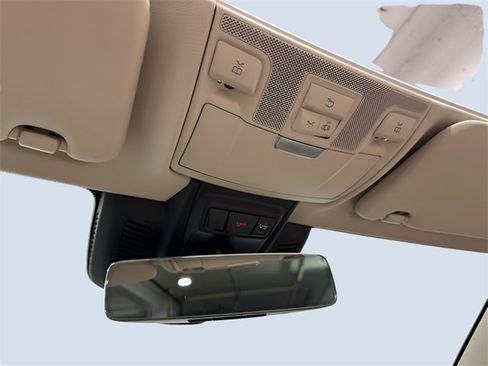 Used 2023 Mercedes-Benz E 450 4MATIC Cabriolet image 31