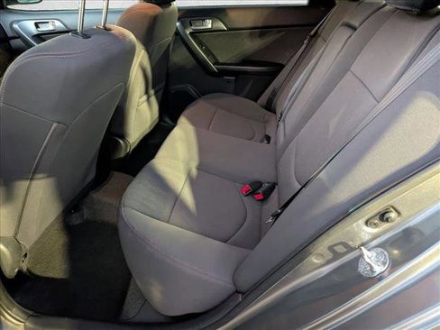 Used 2012 Kia Forte SX image 17