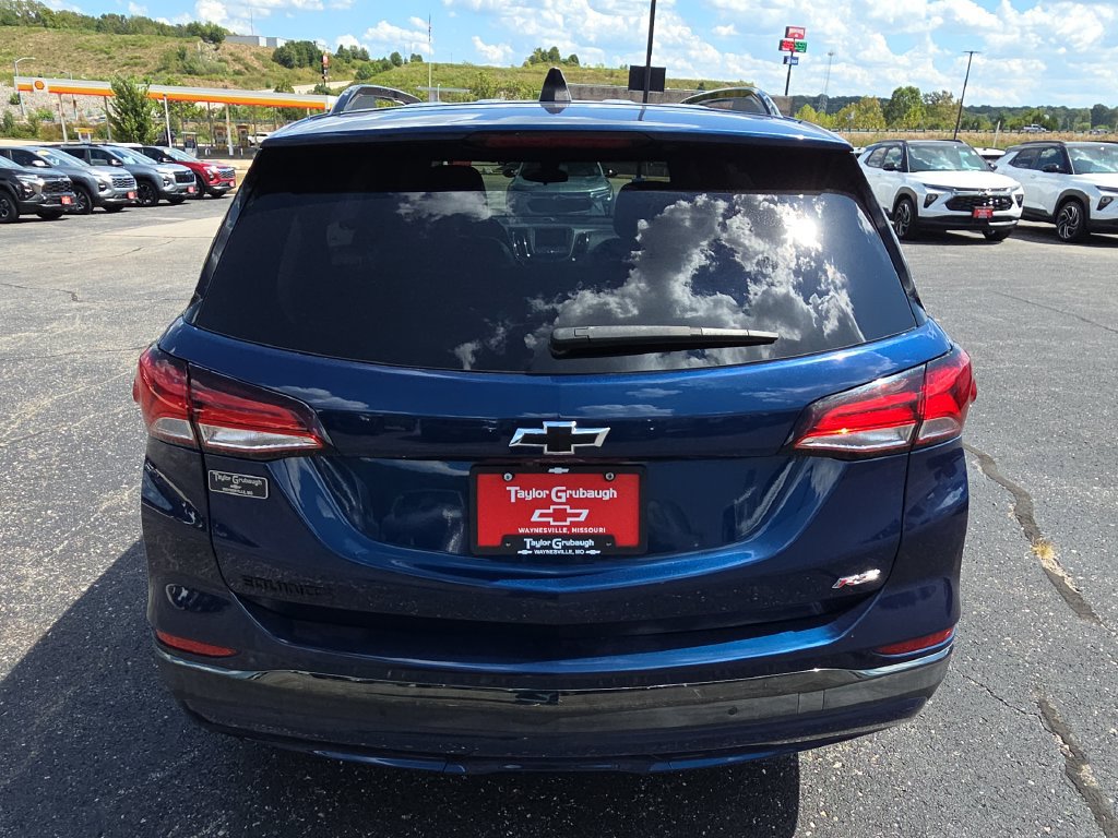Used 2022 Chevrolet Equinox RS w/ LPO, Floor Liner Package FWD image 7