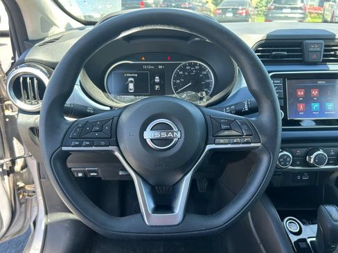 Used 2025 Nissan Versa SV FWD image 20