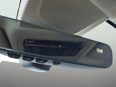 New 2026 Volkswagen Atlas SEL Premium R-Line image 31