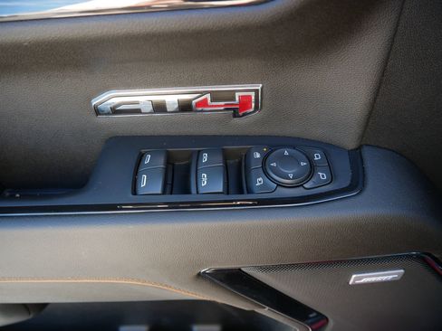 Used 2024 GMC Sierra 1500 AT4 w/ Technology Package AWD/4WD image 16